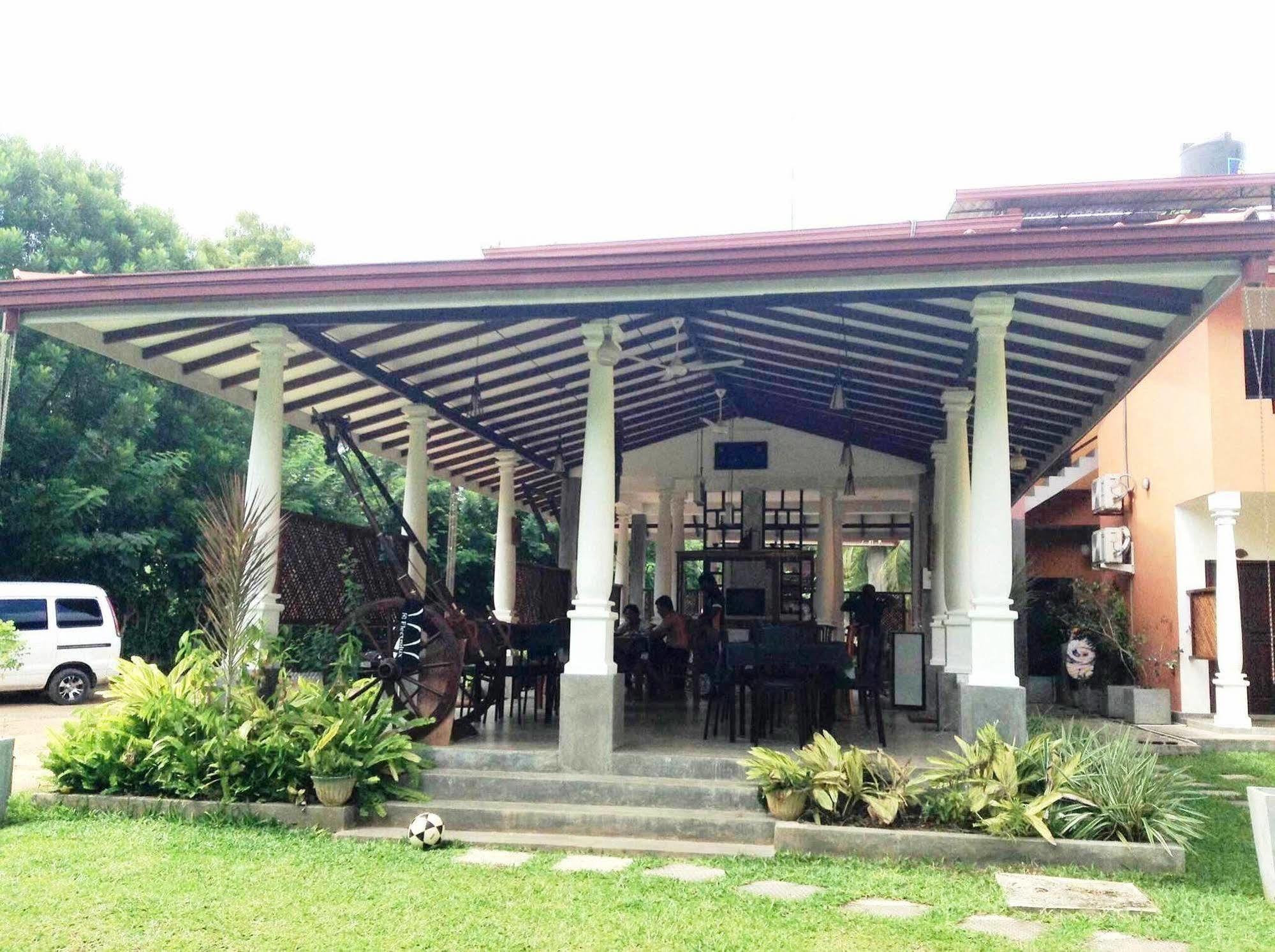 Riverside Cabanas Mirissa Exteriér fotografie